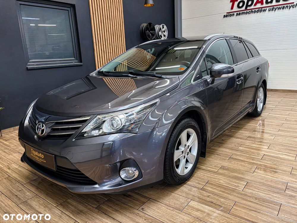 Toyota Avensis 1.8 Premium - 12