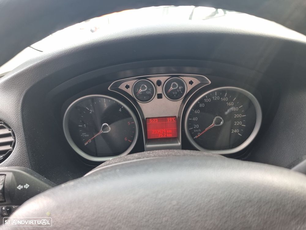 Ford Focus 1.6 TDCi Ghia - 15