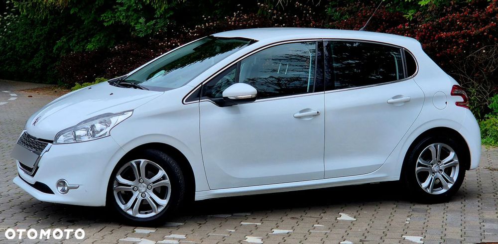 Peugeot 208 - 9