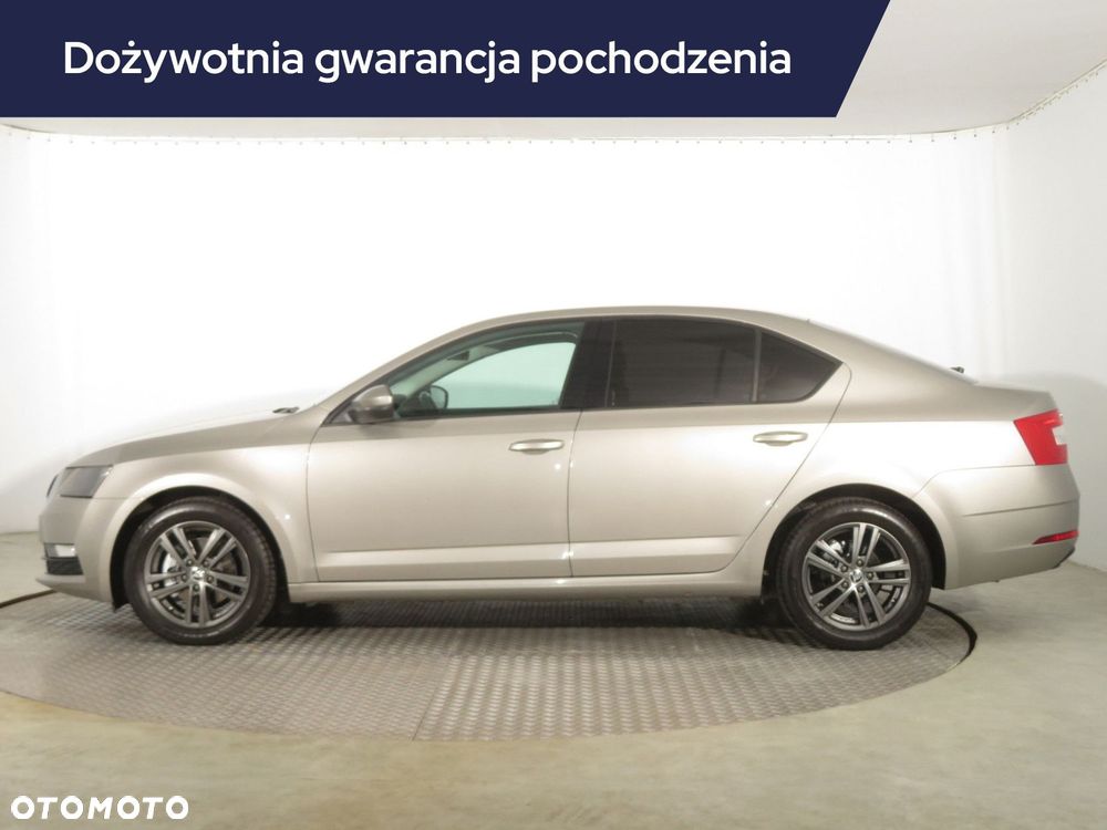 Skoda Octavia 2018 photo 3