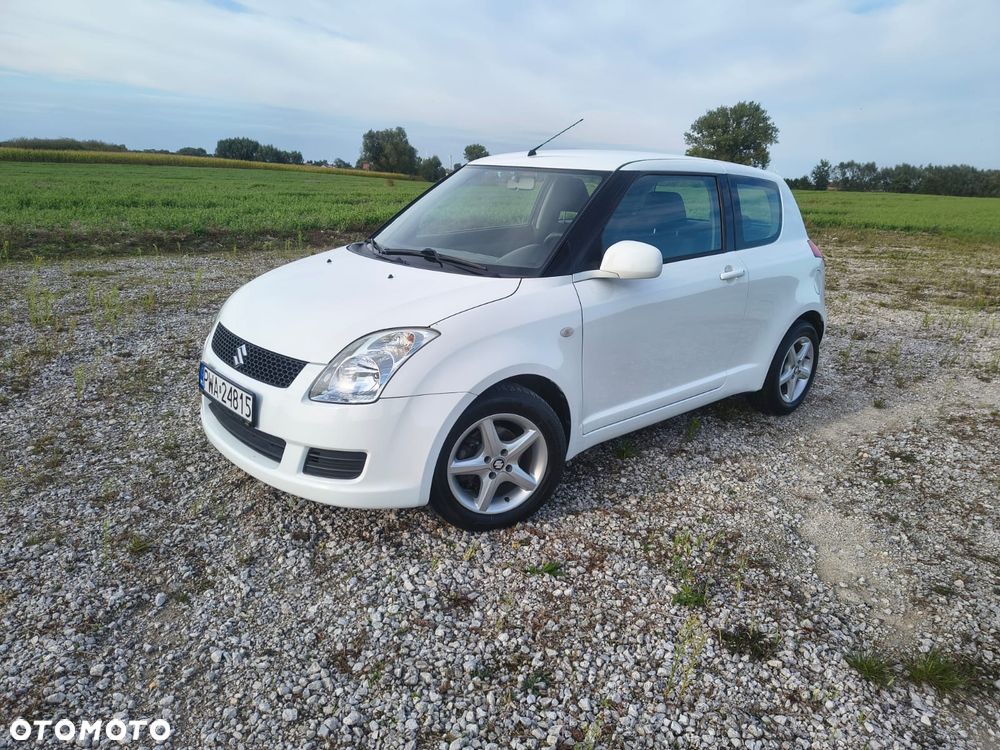 Suzuki Swift 2009 photo 3