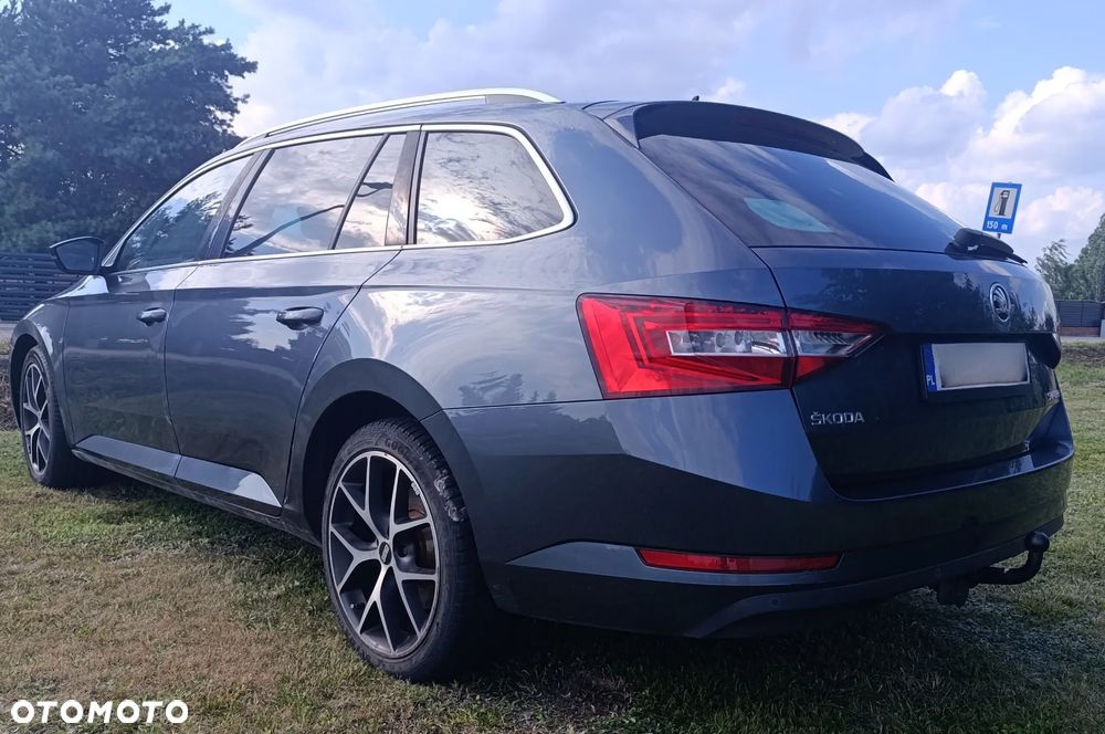 Skoda Superb 1.6 TDI Ambition - 4