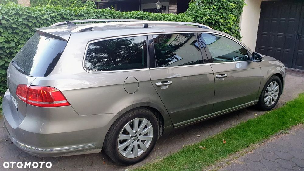 Volkswagen Passat - 19