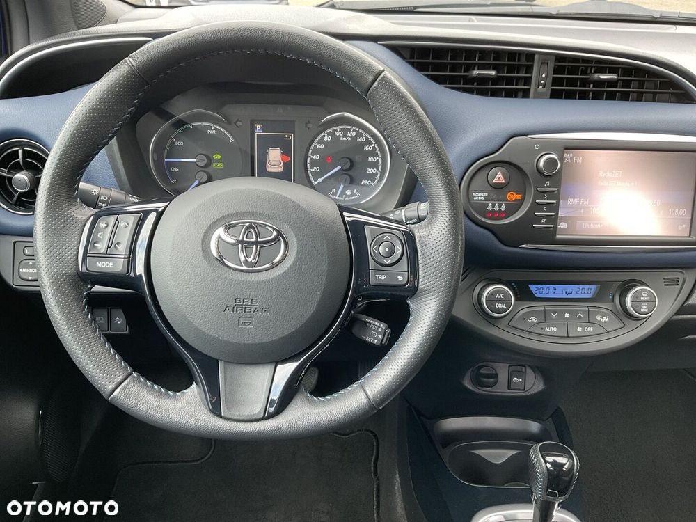 Toyota Yaris - 12