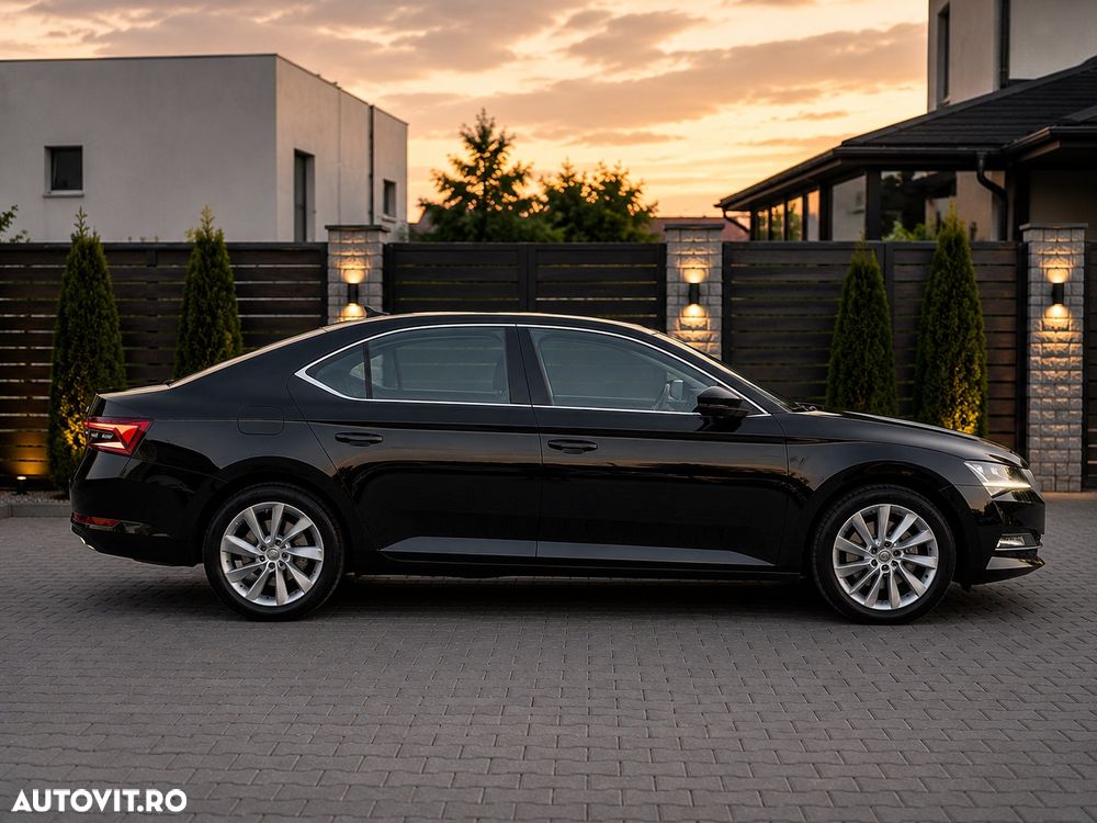 Skoda Superb 2.0 TDI DSG Ambition - 9