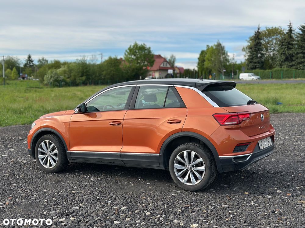 Volkswagen T-Roc - 18