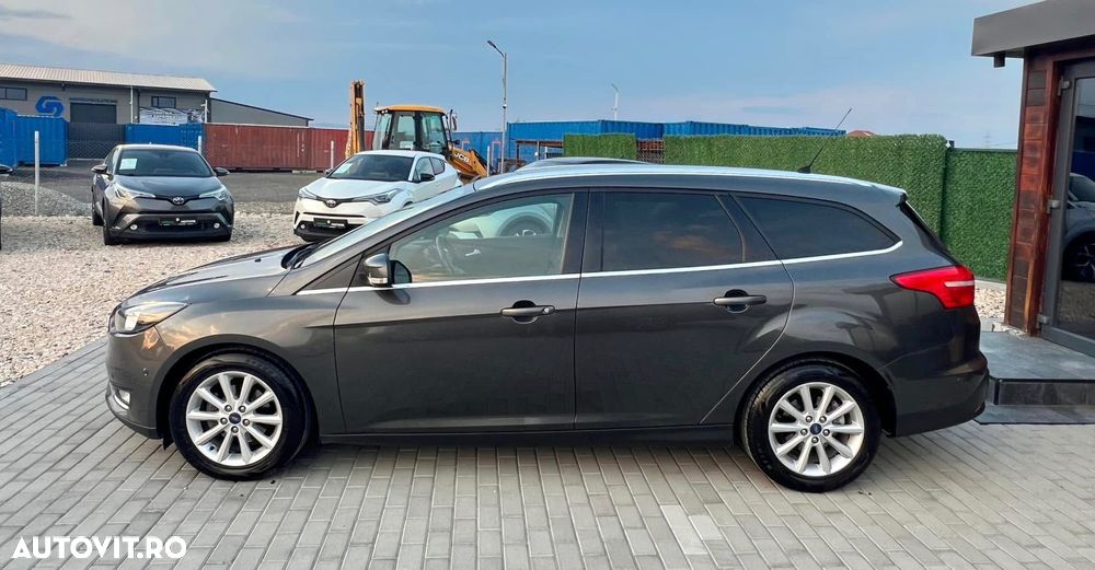 Ford Focus 1.6 TDCi DPF Start-Stopp-System Titanium - 12