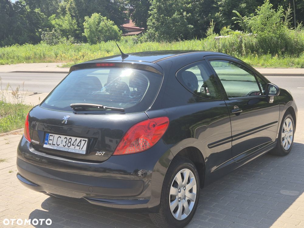 Peugeot 207 - 3