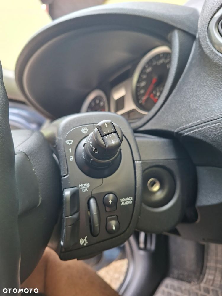 Renault Clio 1.2 16V TCE Dwudziestka - 14