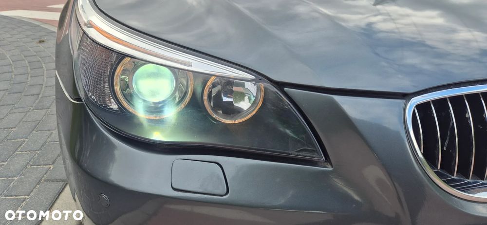 BMW Seria 5 525d - 13