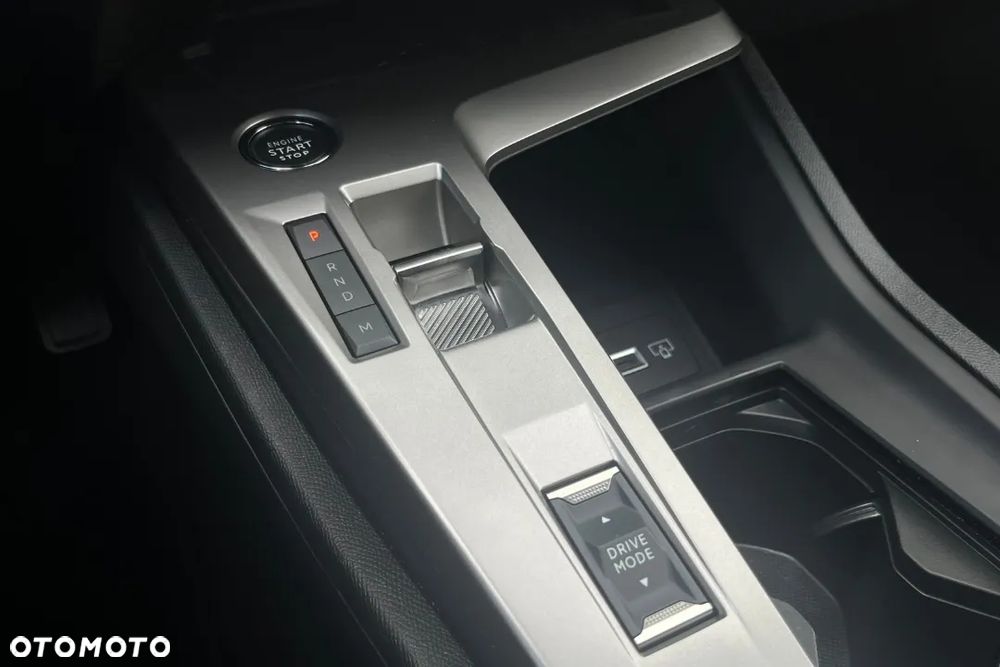 Peugeot 308 1.5 BlueHDi Allure S&S EAT8 - 30