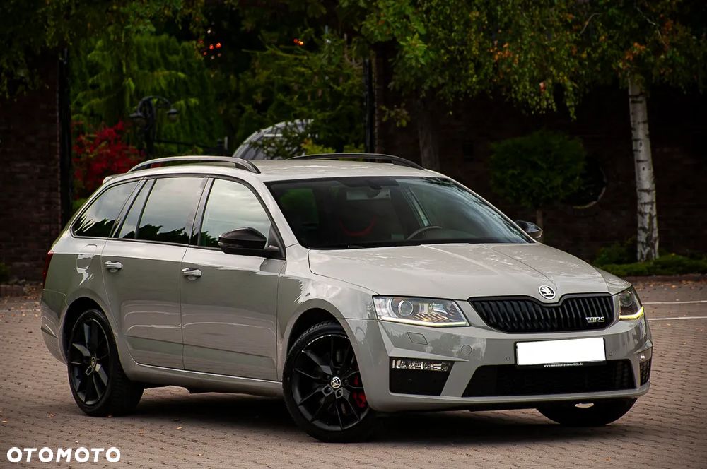 Skoda Octavia 2.0 TDI DSG RS - 8