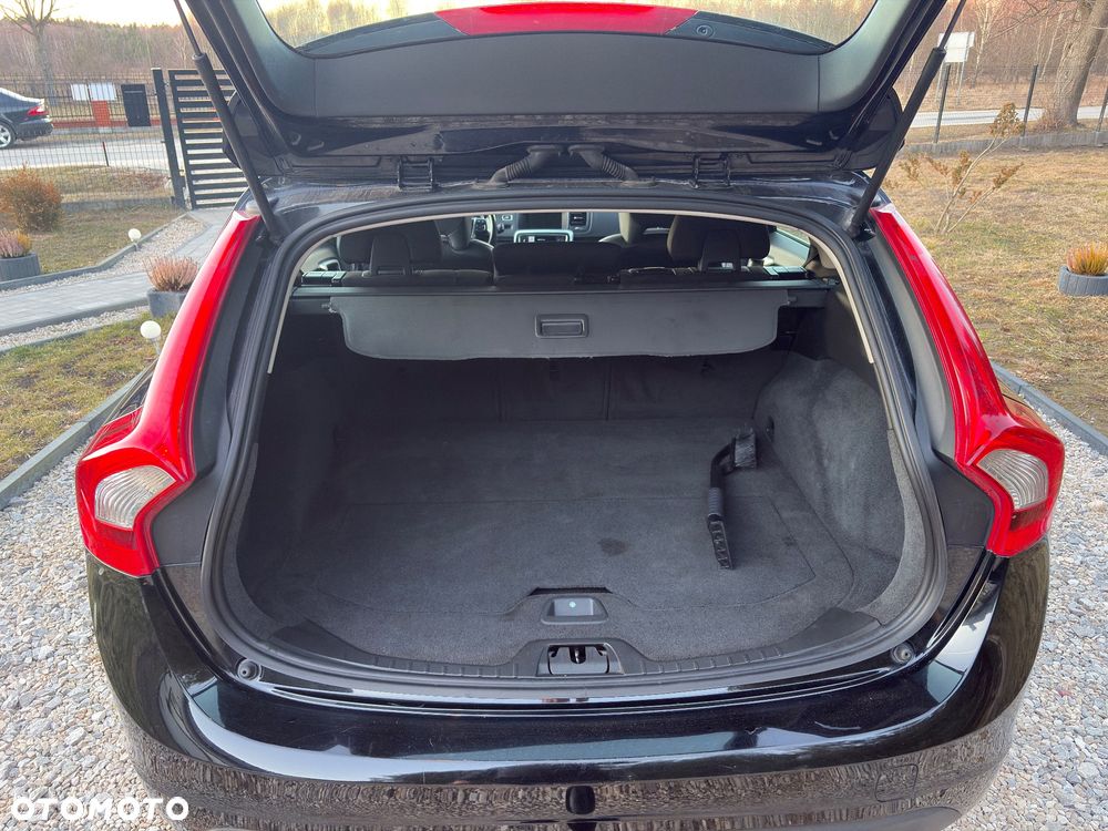 Volvo V60 - 25
