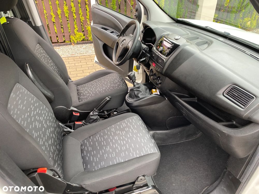 Opel COMBO - 8