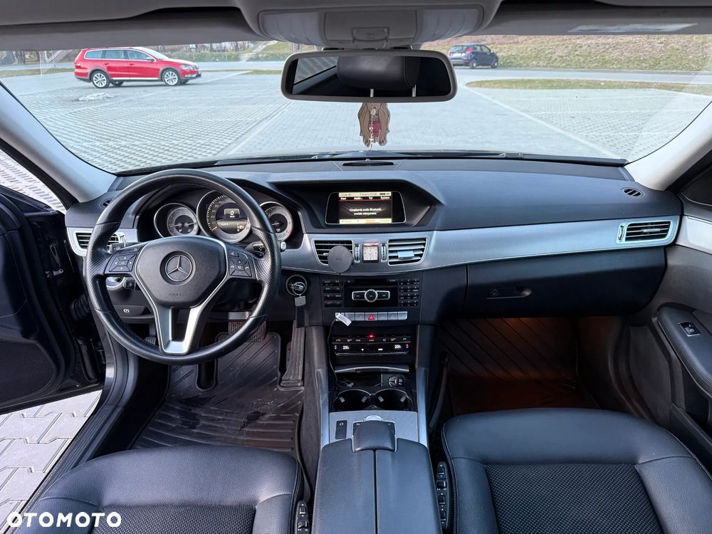 Mercedes-Benz Klasa E 250 BlueTEC 4Matic 7G-TRONIC Avantgarde - 8