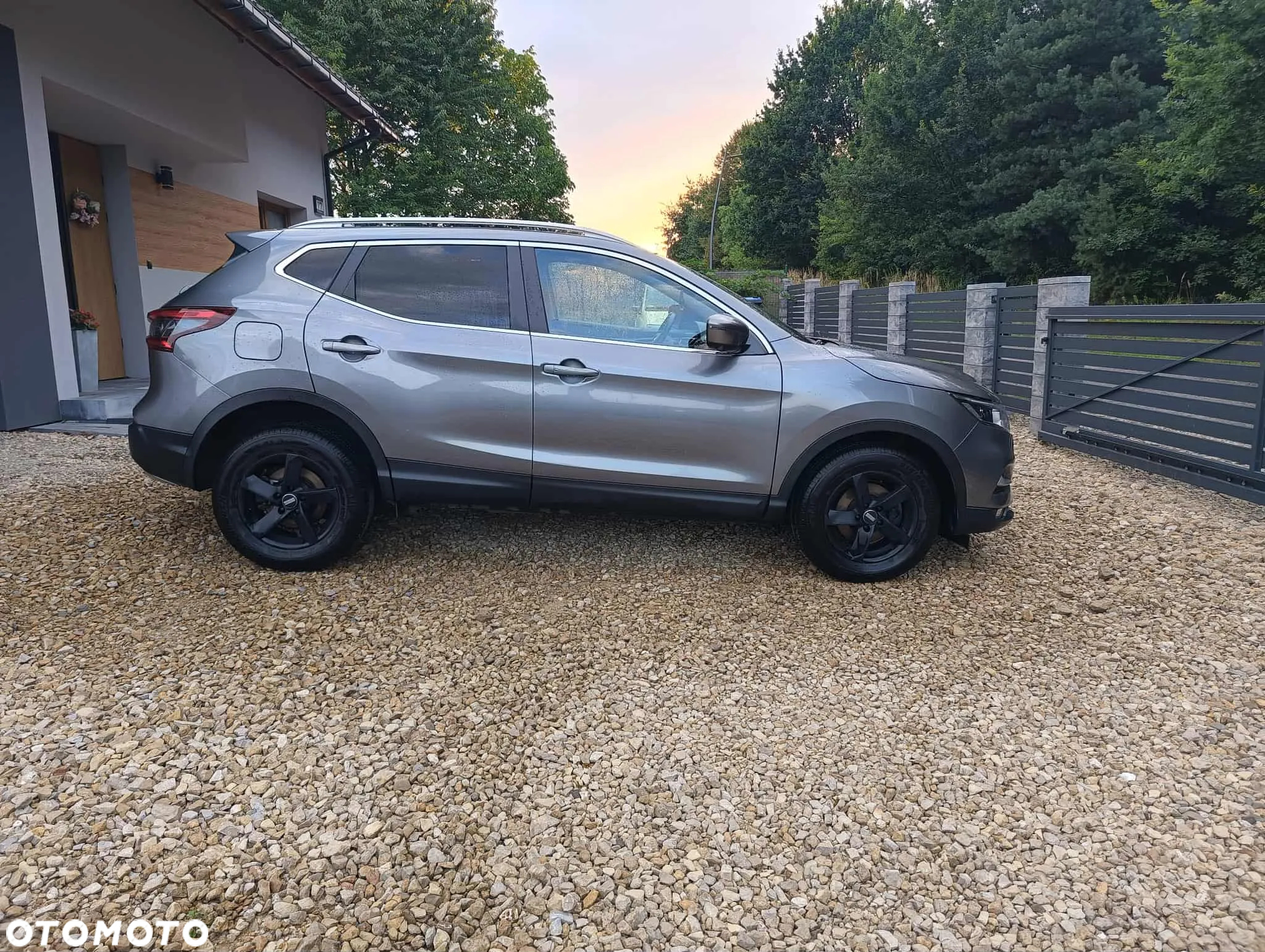 Nissan Qashqai 1.3 DIG-T N-Connecta DCT - 5