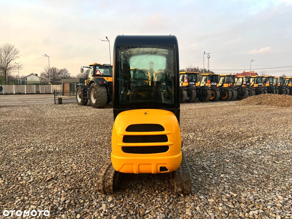 JCB 8018 - 4