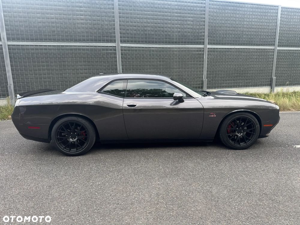 Dodge Challenger 5.7 R/T Shaker - 5