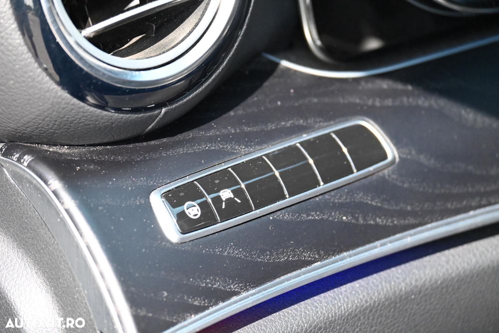Mercedes-Benz E 220 d 9G-TRONIC - 24
