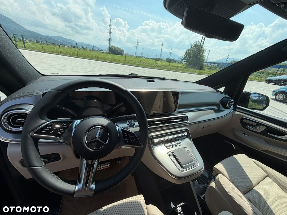 Mercedes-Benz Klasa V 300 d 4-Matic Exclusive 9G-Tronic (d³ugi) - 16