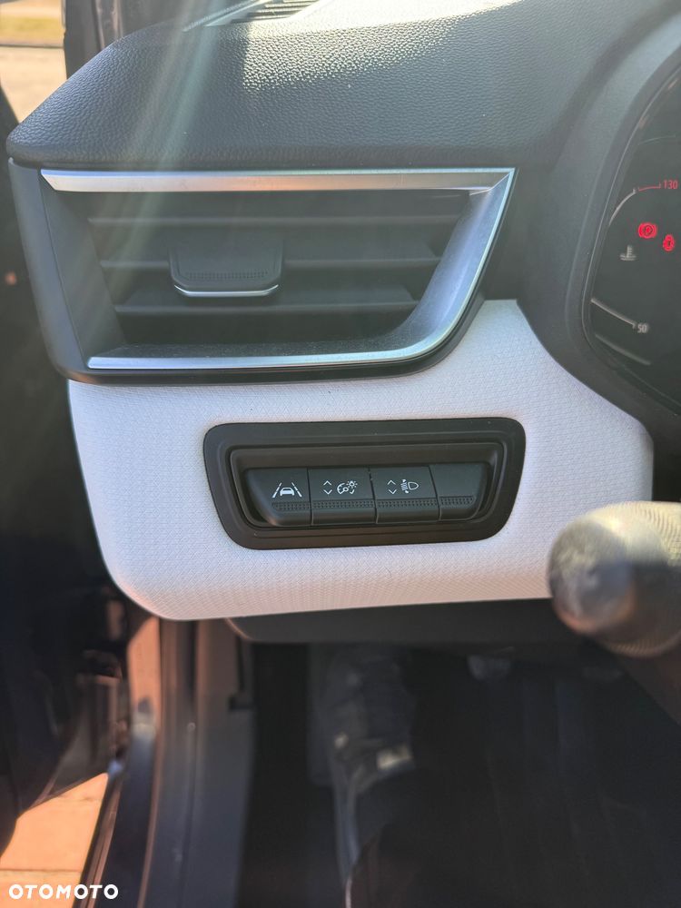 Renault Clio TCe 90 EVOLUTION - 15