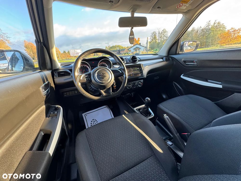 Suzuki Swift 1.2 Premium Plus - 22