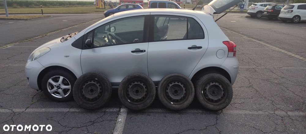 Toyota Yaris - 8