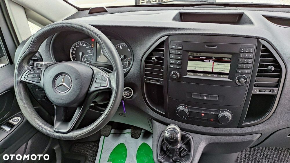 Mercedes-Benz Vito - 37