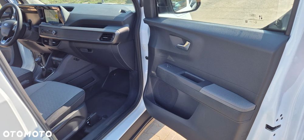 Ford COURIER - 15