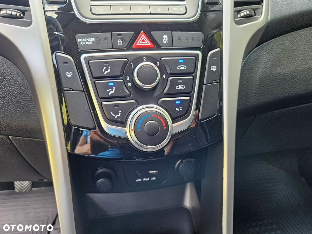 Hyundai i30 1.4 Comfort - 25