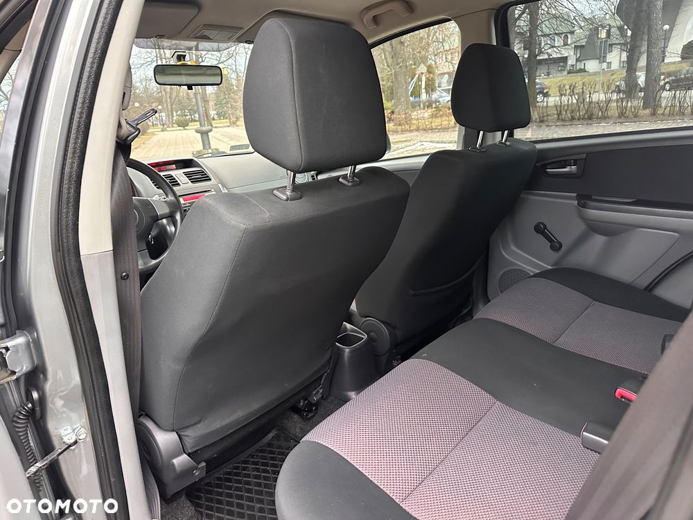 Suzuki SX4 - 20