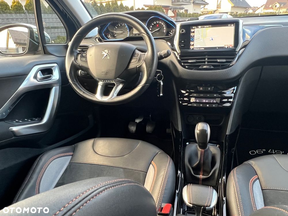 Peugeot 2008 PureTech 110 Stop&Start Crossway - 19