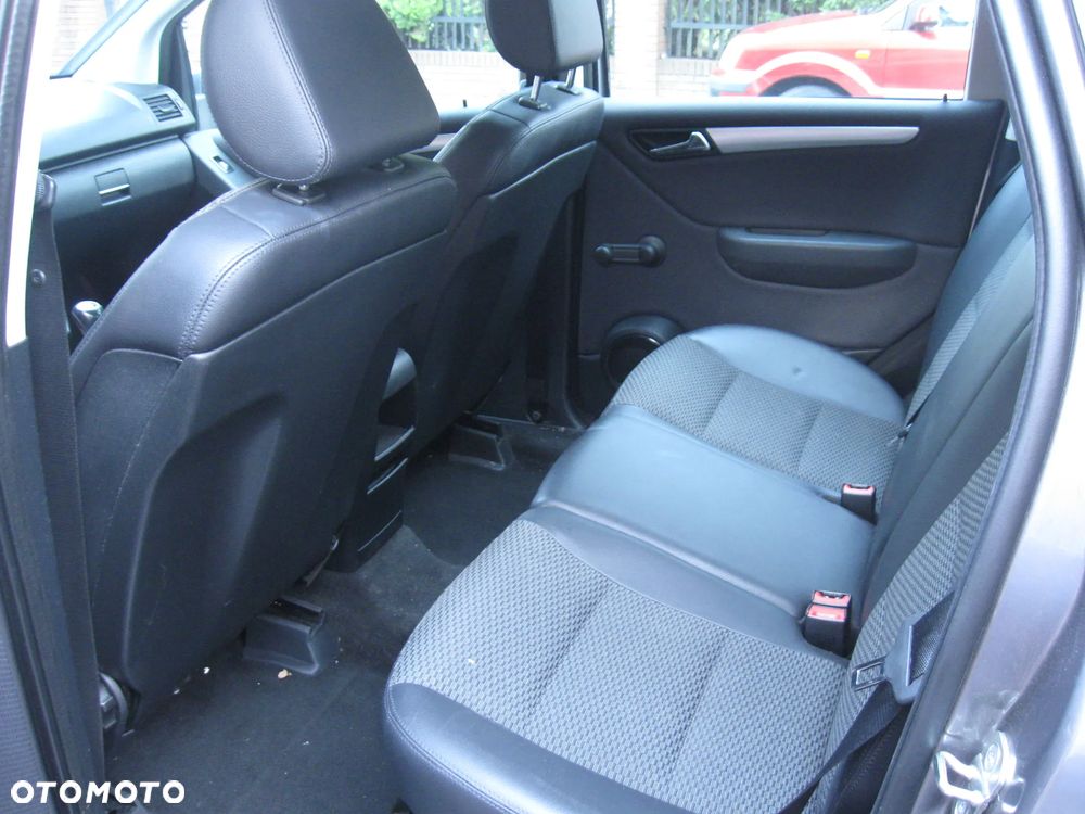Mercedes-Benz Klasa A 180 BlueEfficiency - 15