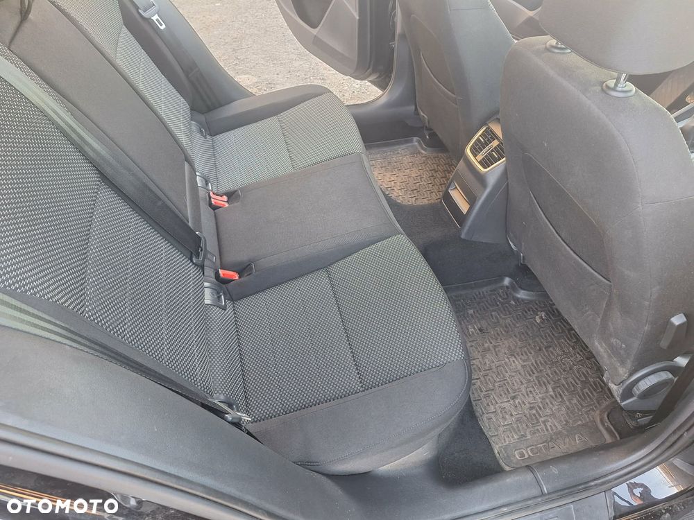 Skoda Octavia 1.4 TSI Active - 10