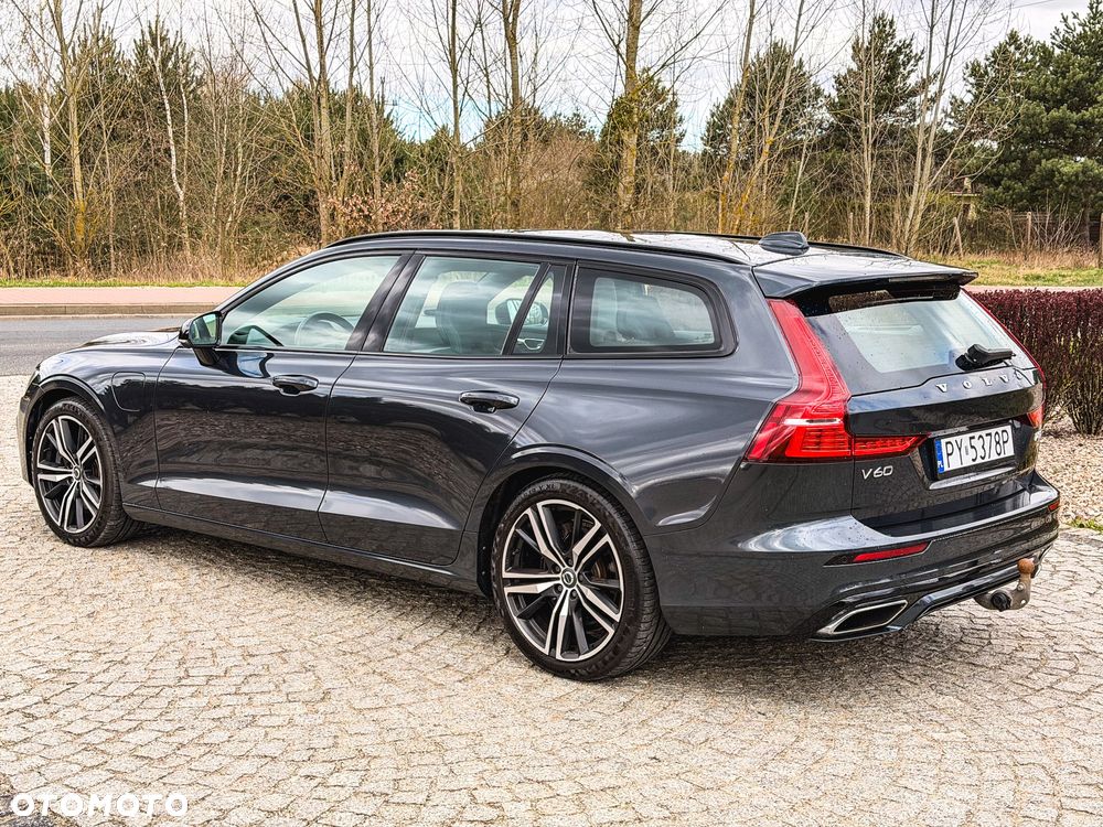 Volvo V60 T8 AWD Twin Engine Geartronic R-Design - 2
