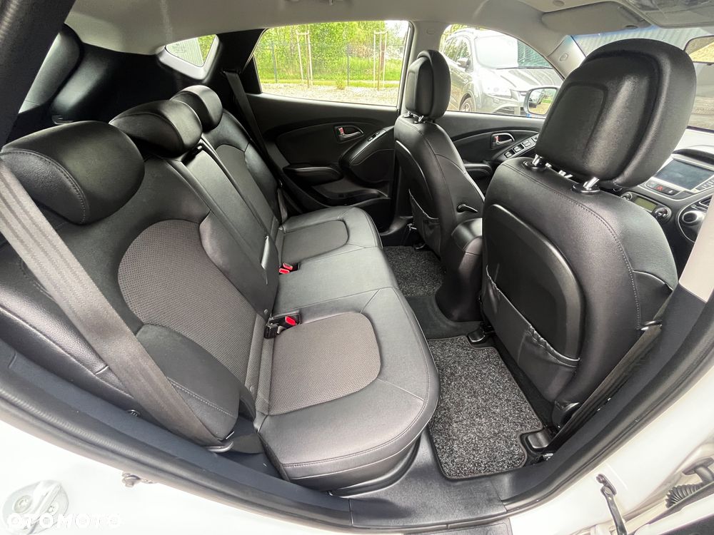 Hyundai ix35 1.6 2WD Fifa World Cup Edition - 31