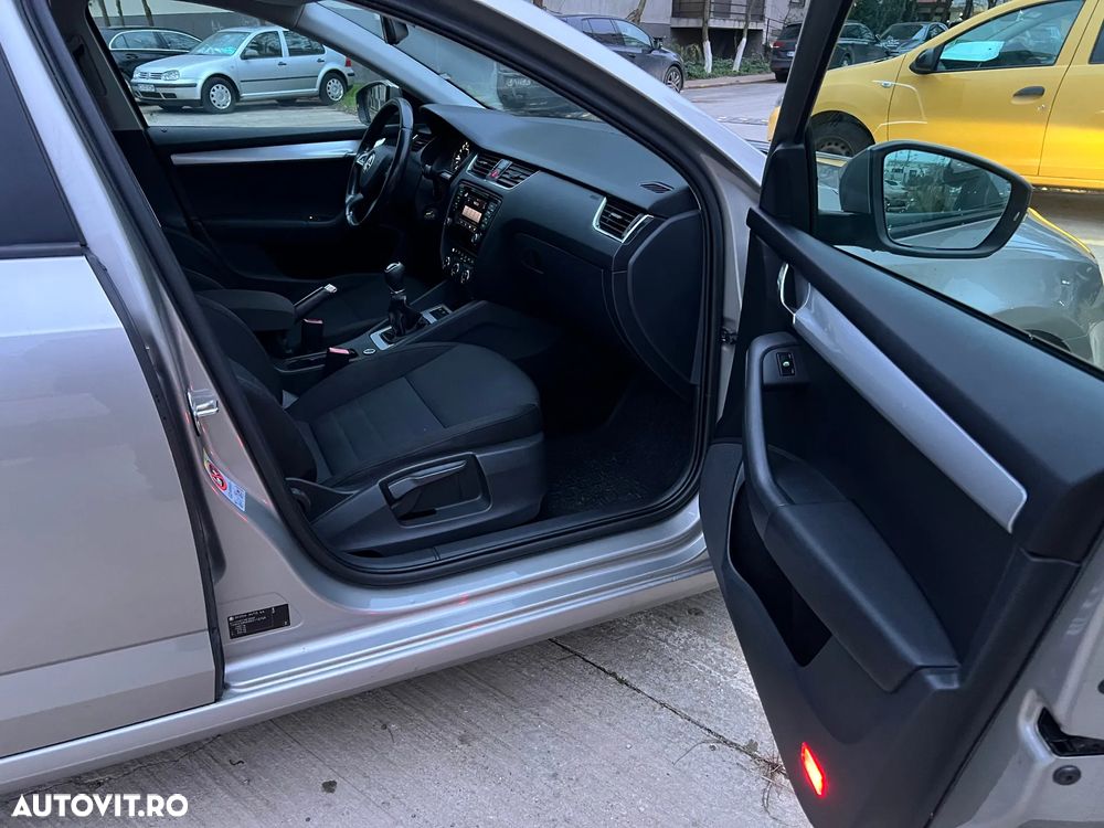 Skoda Octavia 1.6 TDI Ambition - 16