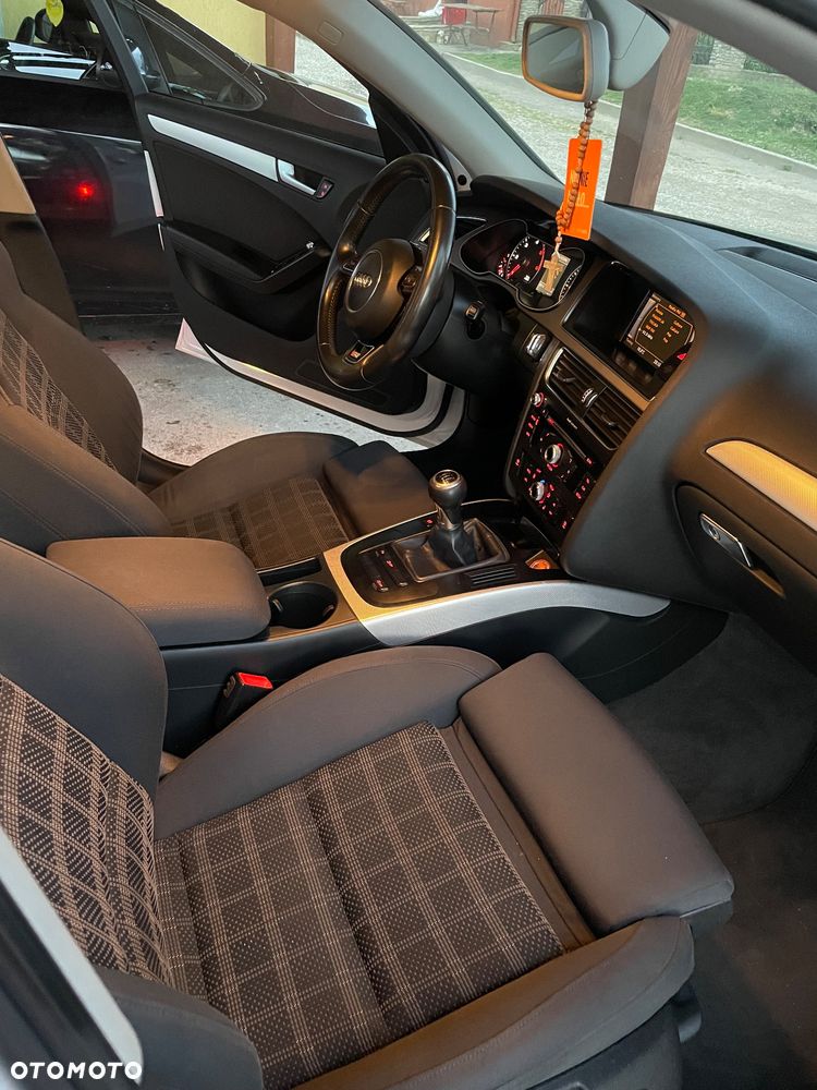 Audi A4 Limousine 2.0 TDI Quattro - 5