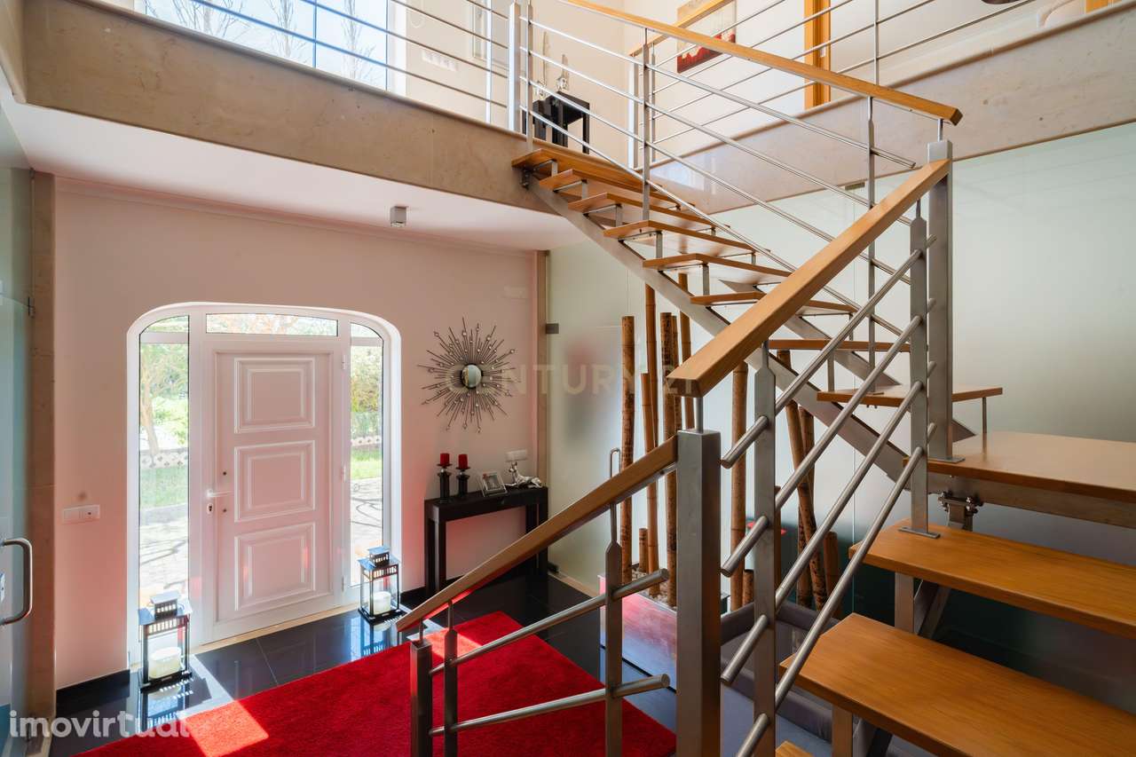 Excelente Moradia T4 com 4 Suites e Vista Panorâmica - Grande imagem: 3/45