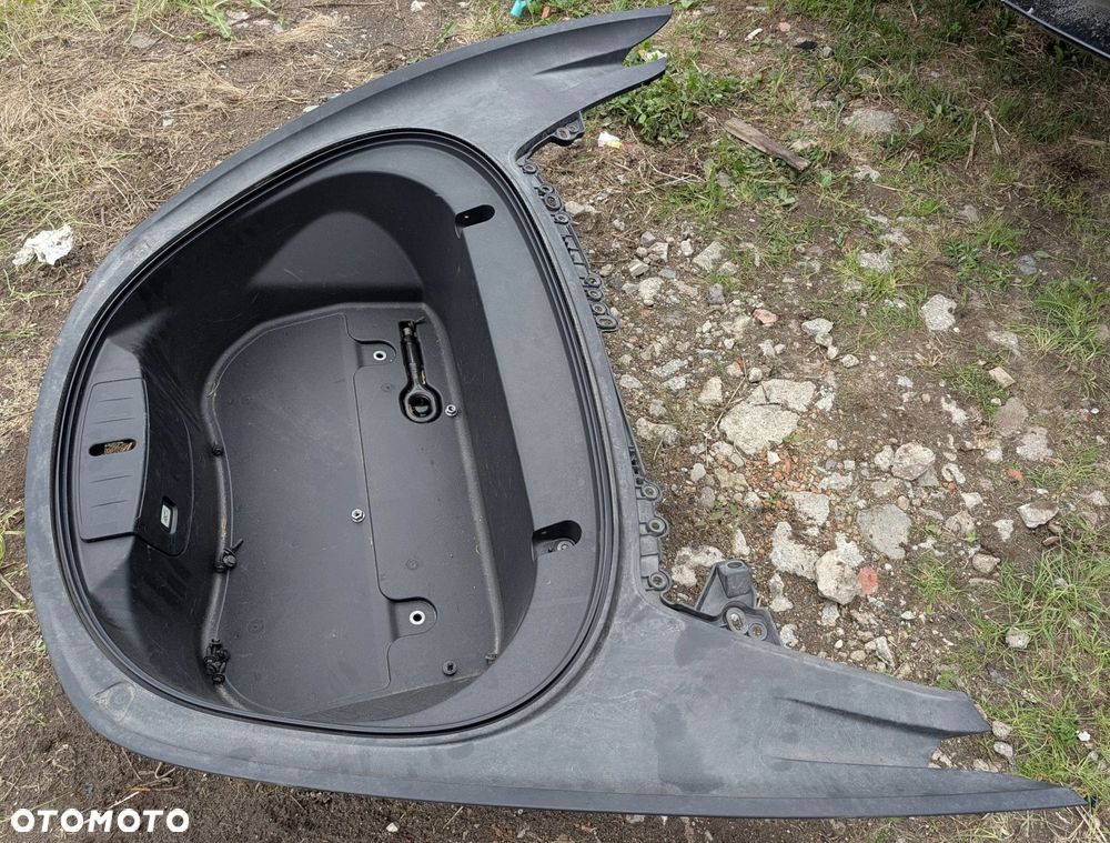 TACKA SCHOWEK PÓŁKA PRZEDNIEGO BAGAŻNIKA TESLA 3 1081691 99 G - 2