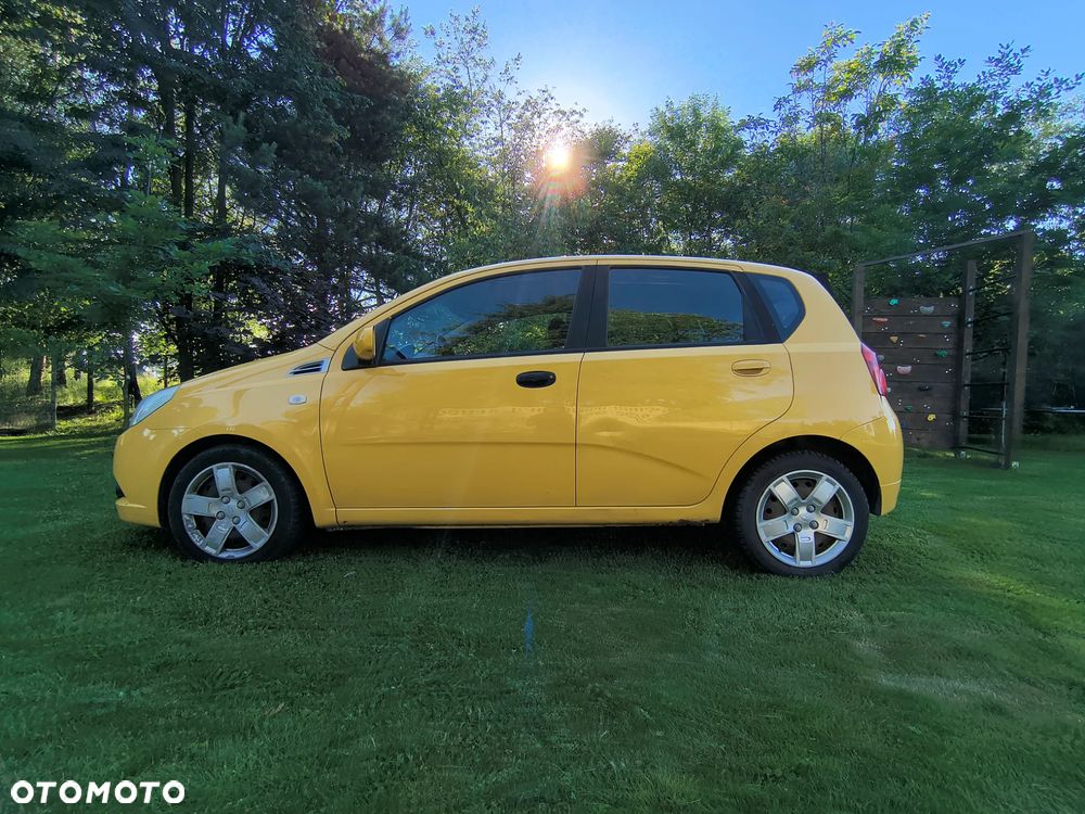 Chevrolet Aveo - 12
