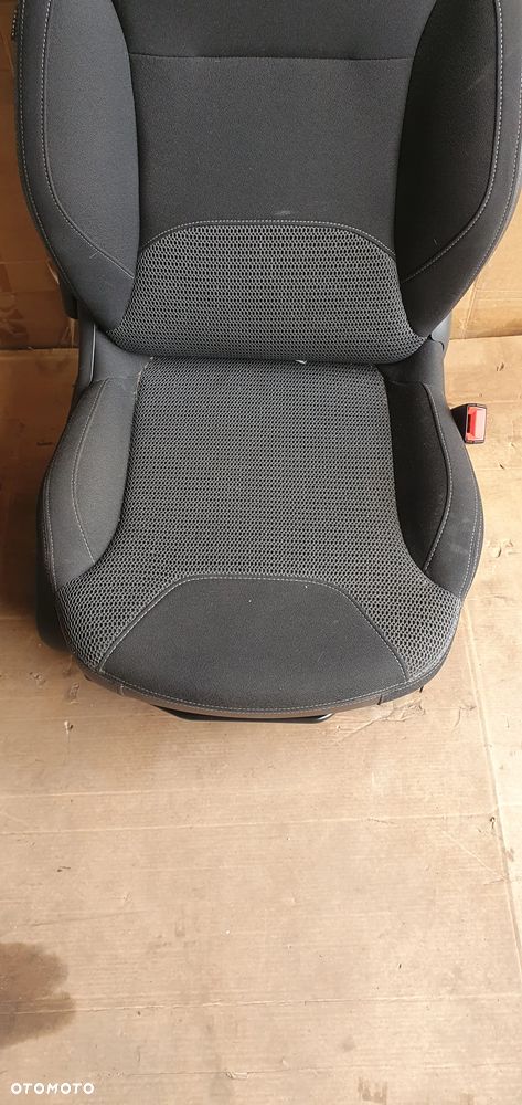 Fotel pasażera prawy przód przedni Citroen C3 II - 6