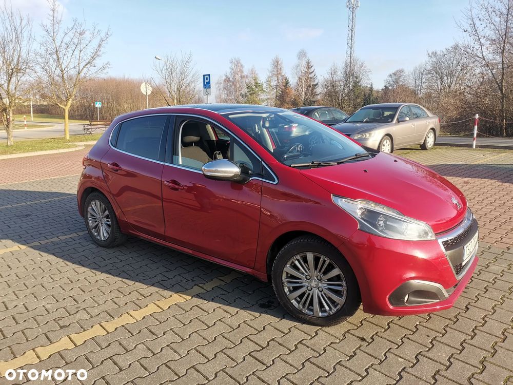 Peugeot 208 1.2 PureTech Allure - 1