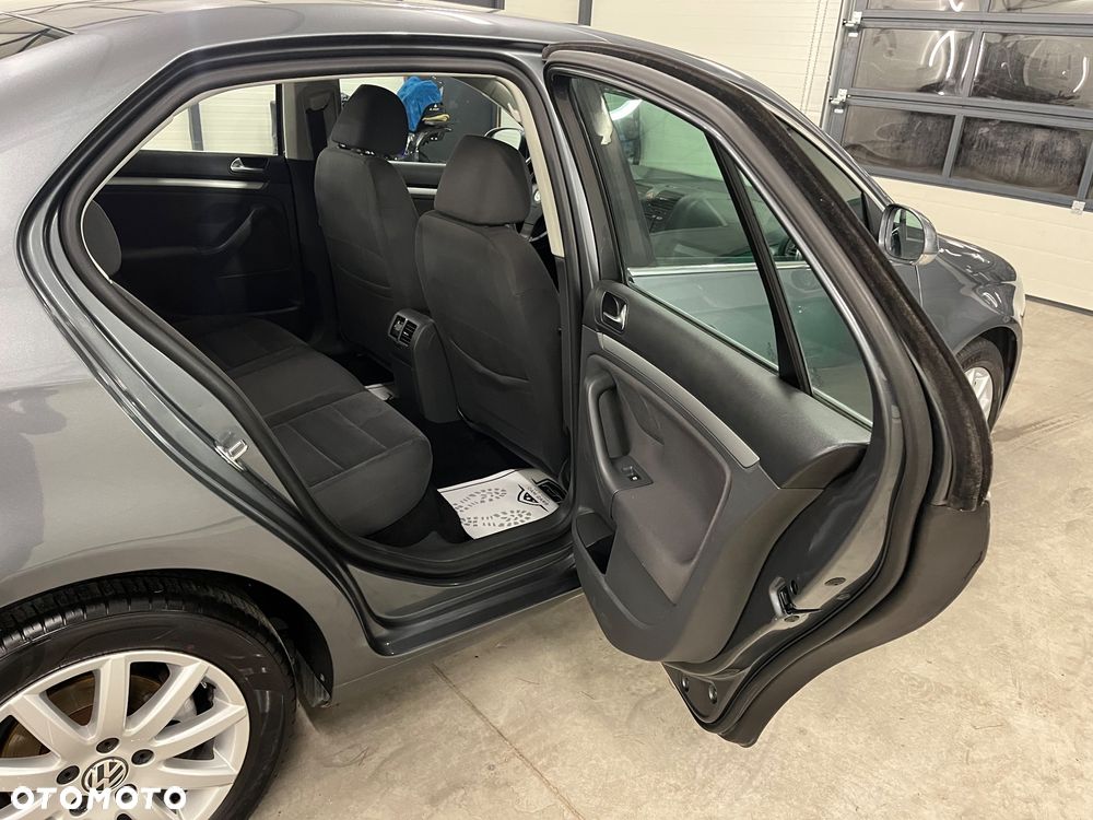 Volkswagen Jetta 1.9 TDI DPF Comfortline - 21