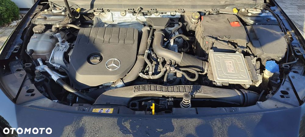 Mercedes-Benz CLA 180 7G-DCT - 14