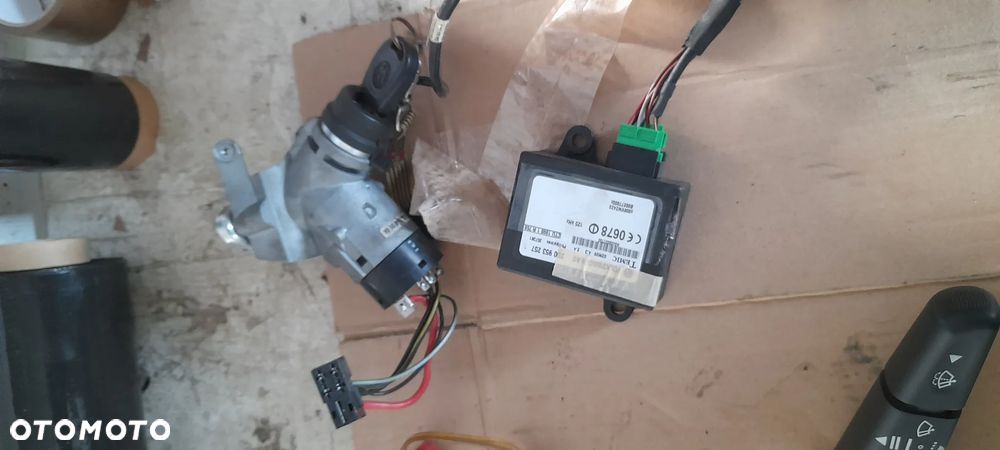 KIEROWNICA Z PODUSZKĄ VW LT II - 5