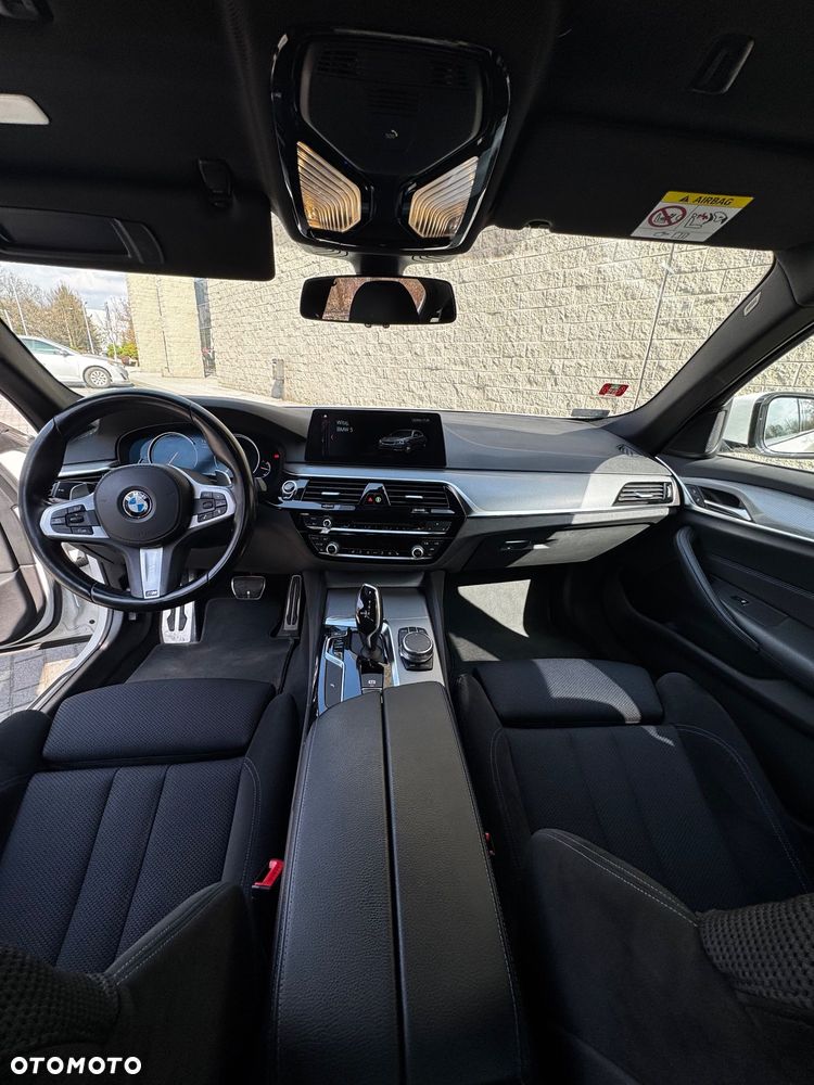 BMW Seria 5 520d xDrive M Sport sport - 12
