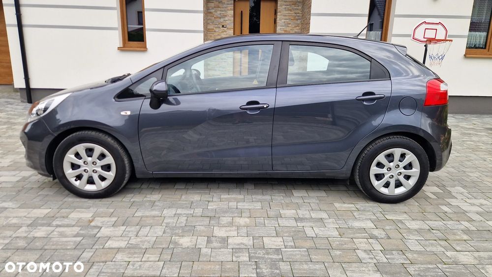 Kia Rio - 6