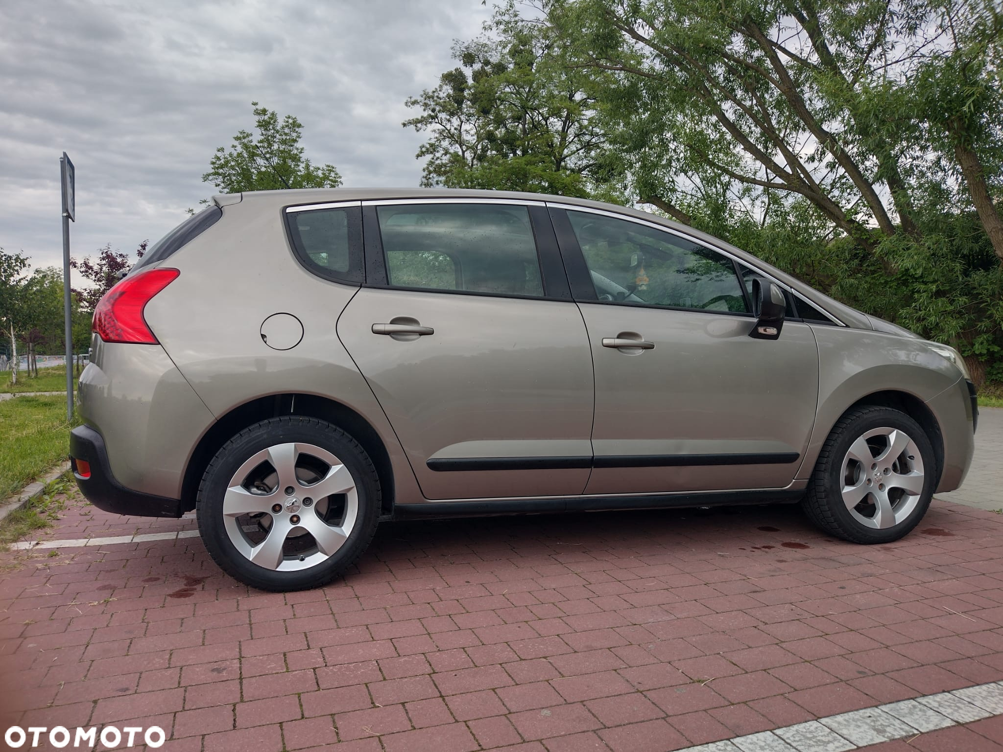 Peugeot 3008 1.6 Premium - 30