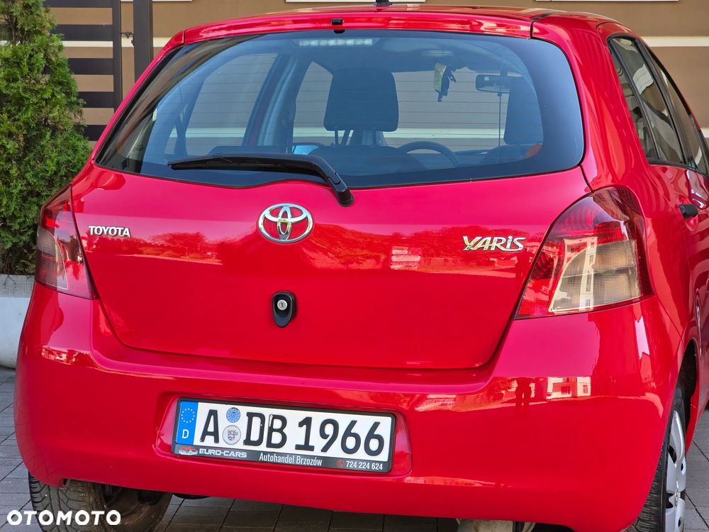 Toyota Yaris 1.3 VVT-i Sol - 27